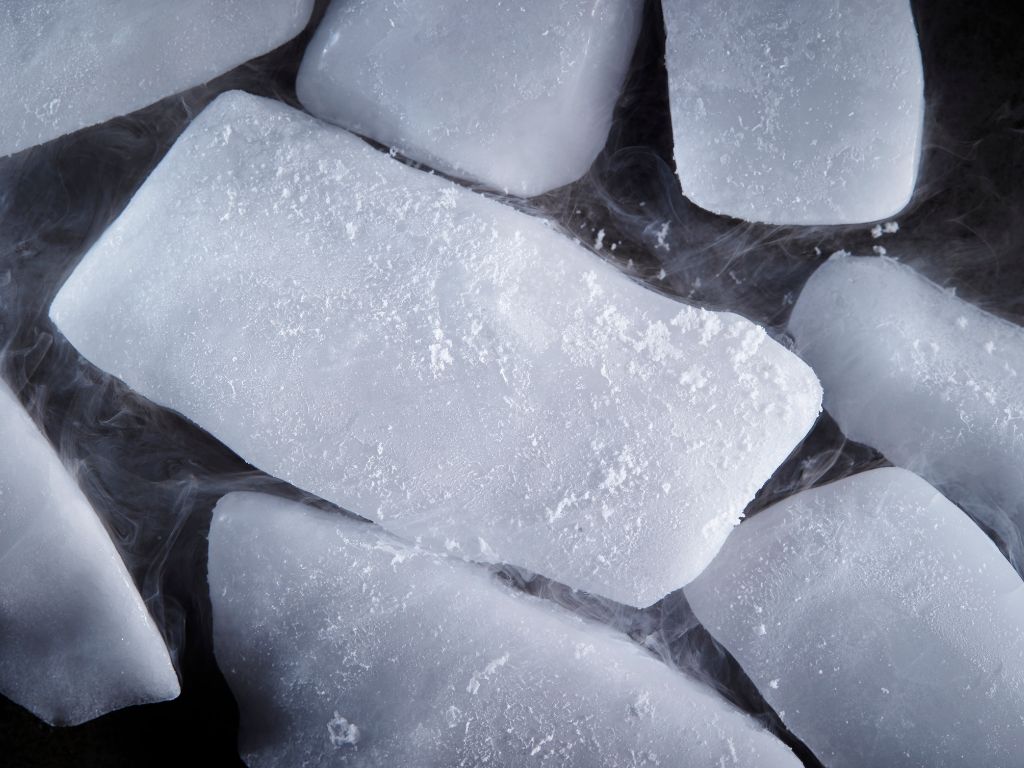 Bezpieczeństwo środowiska w czyszczeniu suchym lodem